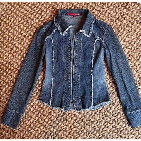 Shakers Jackets & Blazers - Shakers “Free Miss Style” Vintage Denim Jacket Size S